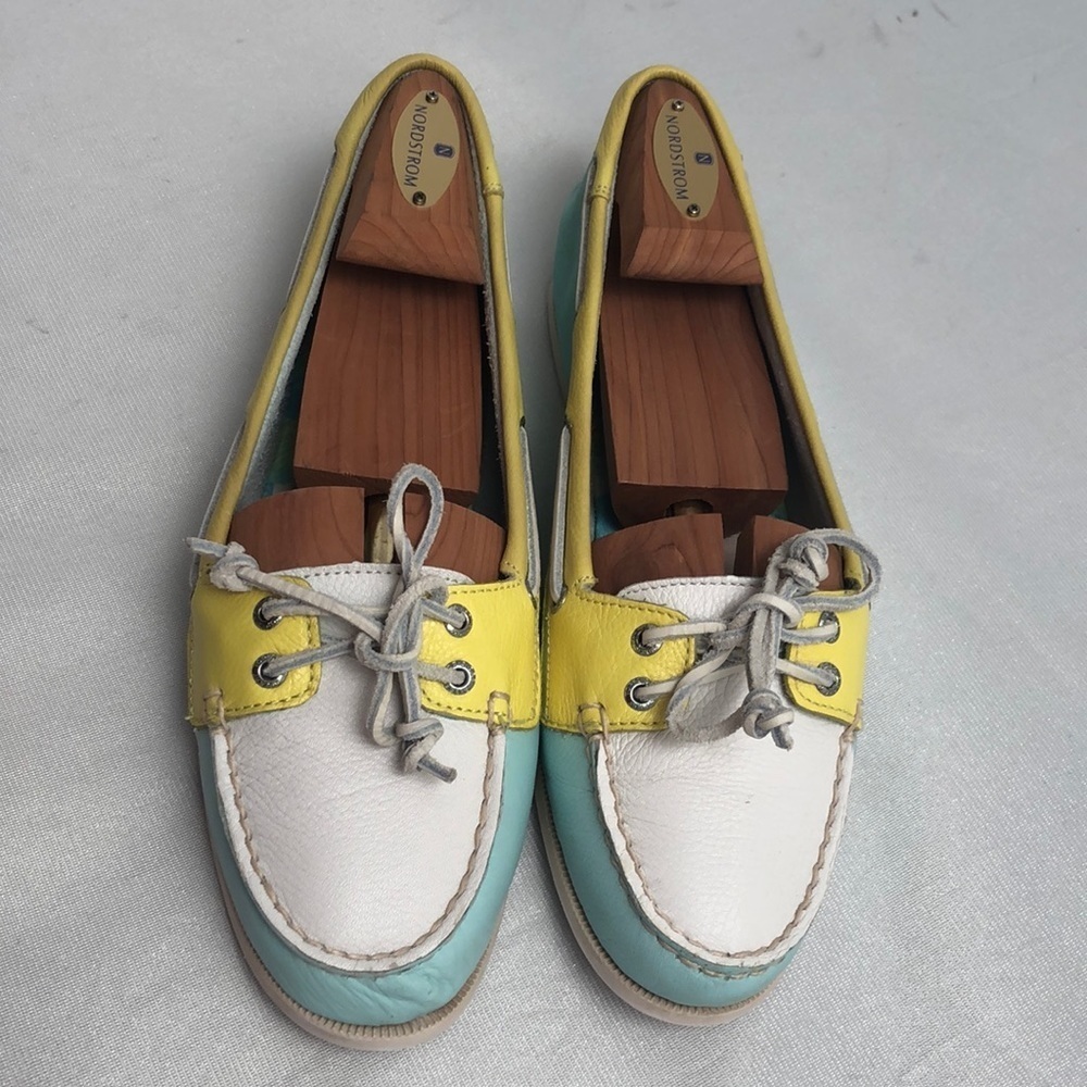 Sperry multicolor yellow aqua white leather boat shoes 7.5